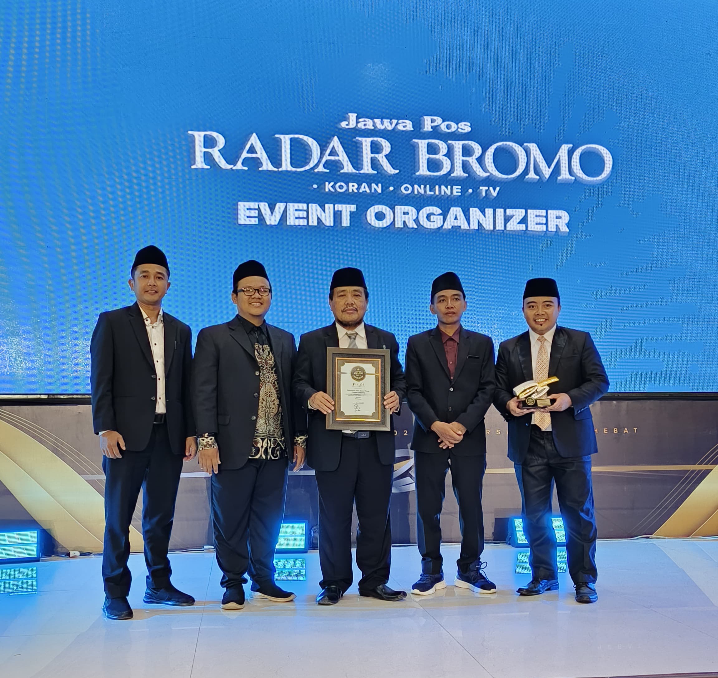 Kampus 7 Bahasa Asing UNZAH Genggong Raih Penghargaan Radar Bromo Awards tahun 2024, Menteri PANRB Ucapkan Selamat Secara Khusus